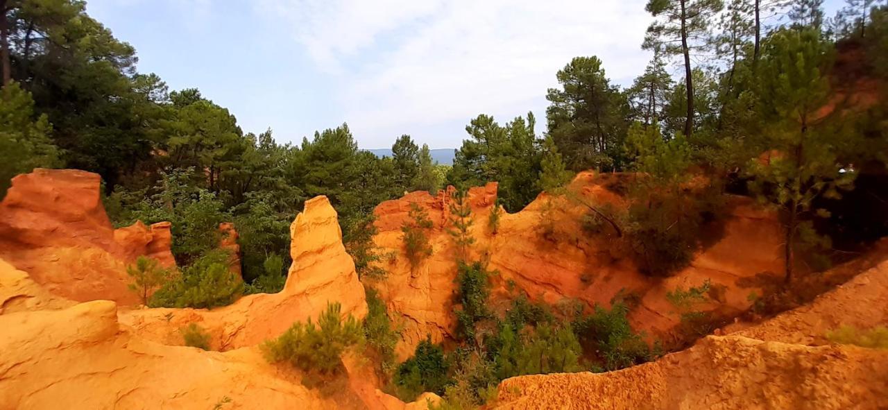 Aux Portes Du Luberon Cheval-Blanc Екстериор снимка
